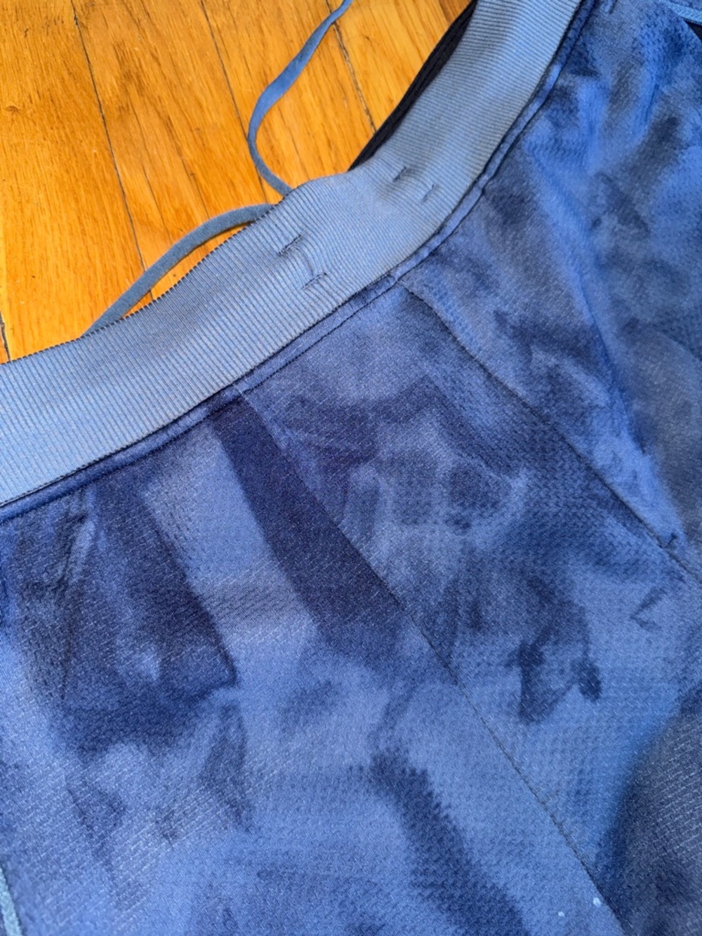 Lululemon textured tech pant Slim Jogger diamond dye navy size XL 28.5 inseam - Picture 4 of 7